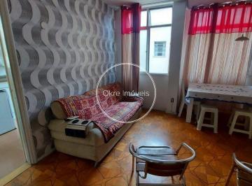 Apartamento · 69m² · 4 Quartos · Òtima localização: apartamento com 4 quartos em Copacabana!