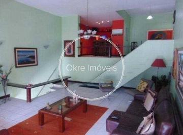 Casa · 430m² · 4 Quartos · 3 Vagas · Para a família: casa com 4 quartos no Humaitá!