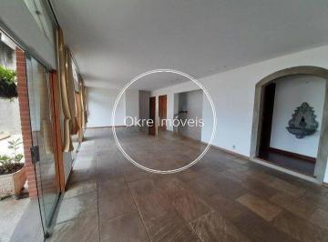 Casa · 1028m² · 5 Quartos · 5 Vagas · Casa no Jardim Botânico, mais de 1.000 m². Dividida em 3 halls de entrada, Sala