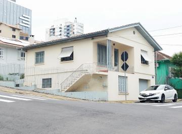 470128_i6p0nN5Zb15X8j7_470128653f19fd04da0.jpg · Casa de Esquina com 2 Pavimentos