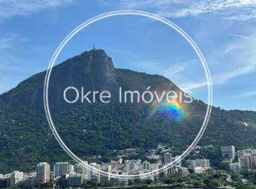 Apartamento · 195m² · 3 Quartos · 1 Vaga · Cobertura - Triplex / Residencial / Lagoa
