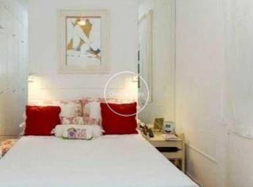 Apartamento · 135m² · 4 Quartos · 2 Vagas · Excelente apartamento reformado com 4 Quartos e 3 banheiros