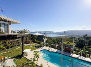495438_i1656D2hKpc167c7_49543866e043a6495e6.jpg · Casa ALto Padrão GAropaba 5 suites vista lagoa condomínio fechado perto da praia