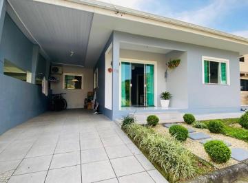 481163_im6qkWpm_4811636668f48e989bc.jpg · Uma casa mobiliada no centro de Garopaba com 90m²