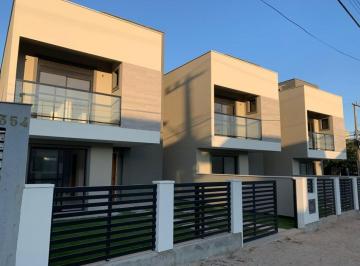 489105_ib723xBI29t48N_48910566bce529ac6ea.jpg · Casa com localização privilegiada no Bairro Ferraz