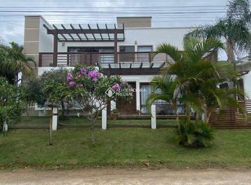 388569_i554mtY4A_3885696355c685e9b4c.jpg · Casa a venda próxima ao centro e mar bairro Ferraz Garopaba/SC