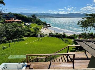 Casa · 300m² · 4 Quartos · CASA NA VIGIA - PÉ NA AREIA
