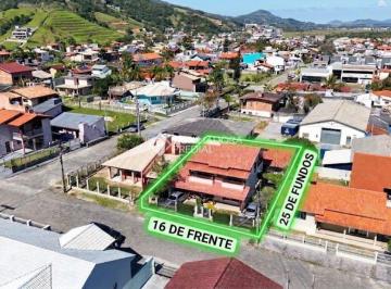 Casa · 207m² · 7 Quartos · Sobrado Centro de Garopaba com 7 quartos - 400m2