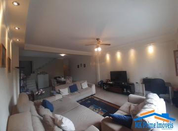 Casa · 128m² · 3 Quartos · 6 Vagas · Casa à Venda 217m² com 3 Quartos (suítes), 5 banheiros, Jaguaribe Osasco.