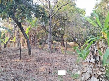 Casa · 2250m² · 3 Quartos · 8 Vagas · Área Central - Casa tipo chácara, mas na área urbana, tendo 2.250 m² de área, mais uma casa