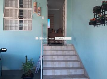 Frente · Casa zona norte