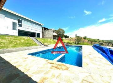 761ce51b40045877416600899422e3e66d443481 · Espetacular Casa com 3 dormitórios, sendo uma suíte, no Residencial Vista Verde, em Piranguinho/MG