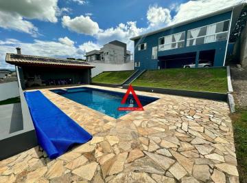 c92398946bddeaa465882f70f64503ab05067fab · Espetacular Casa com 3 dormitórios, sendo uma suíte, no Residencial Vista Verde, em Piranguinho/MG