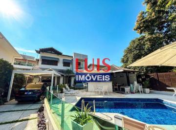 b65f7f0a5724b378e06c7f4a6b5ae2df9debc2ec · Casa com 4 dormitórios à venda, 358 m² por R$ 2.700.000,00 - Itacoatiara - Niterói/RJ