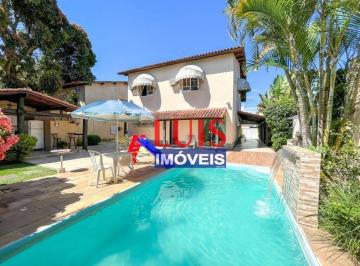 1e5b3f87118cf418de1341fd0dd5c072d8fe3b67 · Casa com 4 dormitórios à venda, 250 m² por R$ 890.000,00 - Itaipu - Niterói/RJ