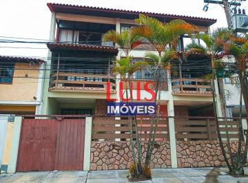 bb0539929a457b12b8fcea71db53e5a8290fdfcb · Excelente casa triplex com 5 dormitórios à venda, 180 m² por R$ 1.800.000 - Piratininga - Niterói/RJ