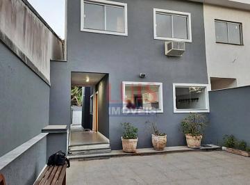 a1861e8cfe32a5395c54de7a649b800675f414ed · Casa com 5 dormitórios à venda, 180 m² por R$ 649.000,00 - Itaipu - Niterói/RJ