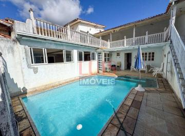 b56e44042fc695c8860e26cce84b9b8d0866b84d · Casa com 8 dormitórios à venda, 360 m² por R$ 700.000,00 - Itaipu - Niterói/RJ