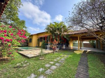 b9f237e40d1de03dbd273541cc829fe348bab3bc · Casa com 3 dormitórios à venda, 200 m² por R$ 980.000,00 - Itaipu - Niterói/RJ