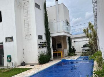 Casa · 175m² · 3 Quartos · 2 Vagas · Sobrado com 3 quartos à venda, bairro Jardim Veneza - Uberlândia/MG