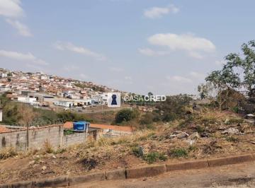 e3c4b3491864acde7f718e5b6c05760ceffe9c38 · Terreno à venda, 324 m² por R$ 85.000,00 - Jardim Áurea - Varginha/MG