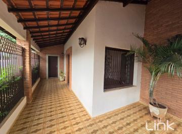 Casa · 188m² · 5 Quartos · 3 Vagas · Casa Padrão à Venda