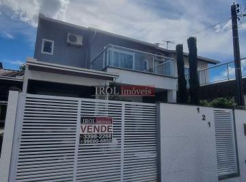 Casa · 120m² · 3 Quartos · 2 Vagas · Casa em Condomínio em Murta, Itajaí/SC