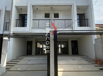 Casa · 105m² · 3 Quartos · 2 Vagas · Sobrado em  Rua Alziro Zarur - Bom Retiro - Joinville/SC