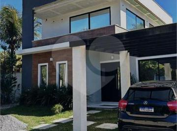 Casa · 350m² · 3 Quartos · 5 Vagas · Condomínio com 3 quartos à venda em Caravelas - RJ