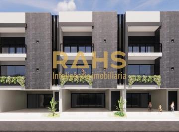 Foto 01 · Sobrado Triplex Bairro Glória (número 1)