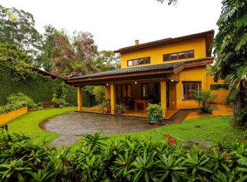 Vista Quintal · Granja Viana - Casa Ampla e Contemporânea - Condomínio Fechado - 500m² A/C
