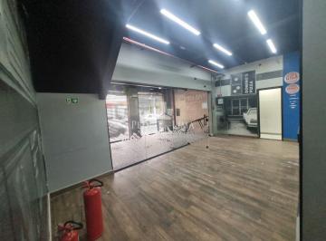 Comercial · 268m² · 2 Vagas · Salão comercial com 268 M² na Avenida Amador Bueno com 2 vagas Frontais