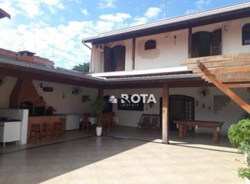 c9bb79b3466101a6ddf984b889b654dd20d8f312 · Sobrado c/ piscina