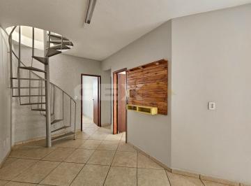 Apartamento · 82m² · 2 Quartos · 2 Vagas · Apartamento à venda no Centro, 2 quartos e área externa.