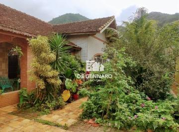 820ed5b62a179084f58541b99bc32310fc15dc6f · Linda casa isolada, Canto do Forte, Praia Grande, com 230 m2 de área construída, em meio a natureza