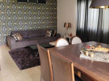 Casa · 132m² · 3 Quartos · 4 Vagas · Casa com 3 quartos à venda, bairro Jardim Karaíba - Uberlândia/MG