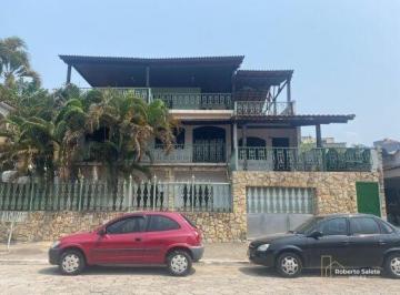 Casa · 462m² · 8 Quartos · 3 Vagas · Casa à Venda no Bairro Montese