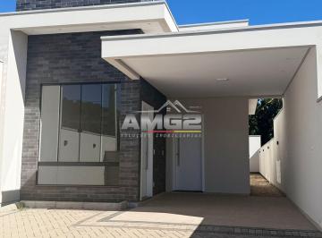 Casa · 96m² · 3 Quartos · 1 Vaga · Casa com 3 dormitórios sendo 1 suíte no em Brusque