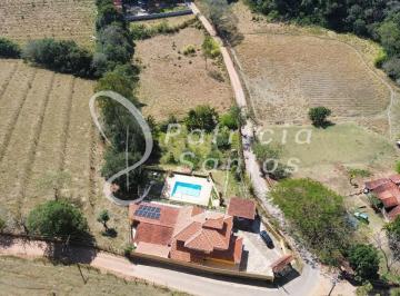 Foto 01 · Chácara Moderna à Venda em Extrema-MG - 6 Quartos, Piscina, Espaço Gourmet - Maravilhosa!