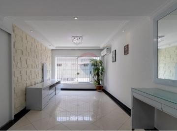 Casa · 271m² · 3 Quartos · 2 Vagas · Sobrado à venda no Parque Jabaquara, Jardim Aeroporto, com 271m² - 3 suítes e 2 vagas.