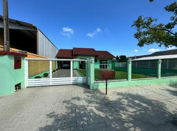Casa · 145m² · 3 Quartos · 2 Vagas · Casa à venda em Farroupilha, Belvedere - 3 Dormitórios, Piscina e Churrasqueira