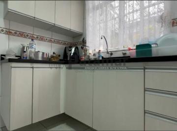 Casa · 130m² · 2 Quartos · 2 Vagas · Casa à venda no Jardim Trussardi - 2 quartos, 2 vagas, 130m²