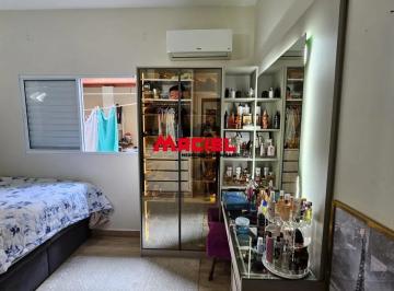 Casa · 67m² · 2 Quartos · 2 Vagas · `Casa dos Seus Sonhos no Santa Inês 3: Reformada, Moderna e Próxima de Tudo!`