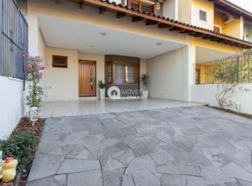 Casa · 160m² · 5 Quartos · 4 Vagas · Amplo sobrado no Guarujá
