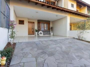 Casa · 160m² · 5 Quartos · 4 Vagas · Amplo sobrado no Guarujá