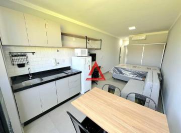 5866c95fa2c574c54bedb17f19eaa50df296c4c8 · Studios modernos e mobiliados com ar condicionado e planejados, com localização privilegiada próximo