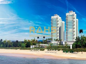 Foto 01 · Apartamento frente mar em Balneário Piçarras, pé na areia