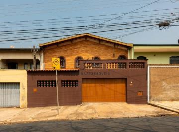 Casa · 239m² · 3 Quartos · 4 Vagas · Sobrado à venda em Campinas, Jardim Carlos Lourenço, com 3 quartos, com 239.5 m²