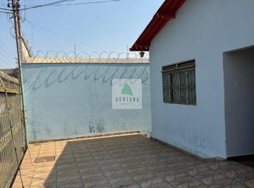 Casa · Casa Ampla Bem Localizada 3 Quartos Sendo 1 Suíte Quintal 3 vagas de Garagem Bairro Valorizado