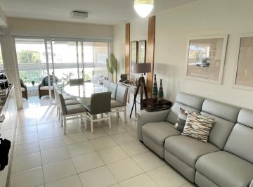 Apartamento de 2 quartos, Bertioga · *Belíssimo Apartamento na Riviera de São Lourenço!*